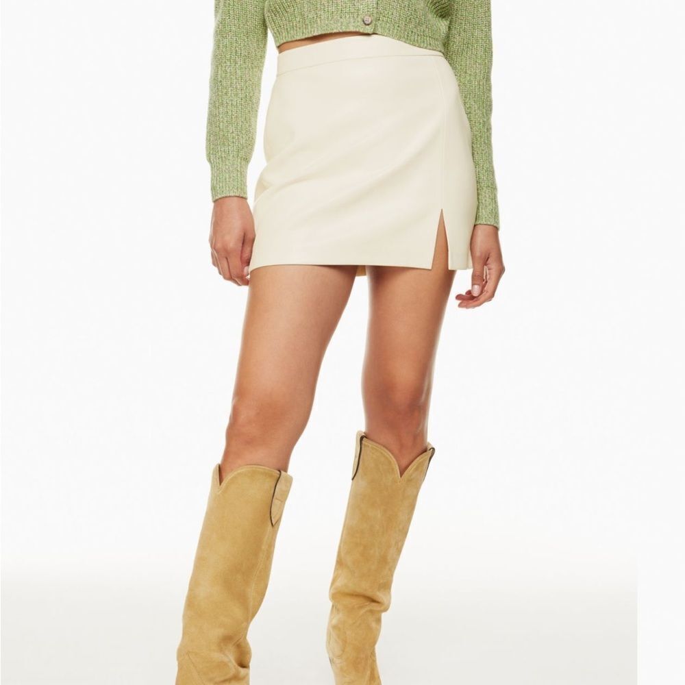 NWT Aritzia Wilfred Tempest / Patio Vegan Leather Mini Skirt in Birch